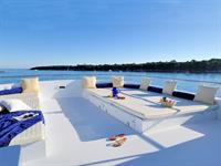 Sundeck on Sealion