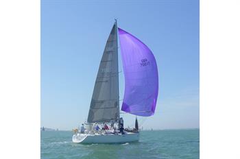 Beneteau 40.7