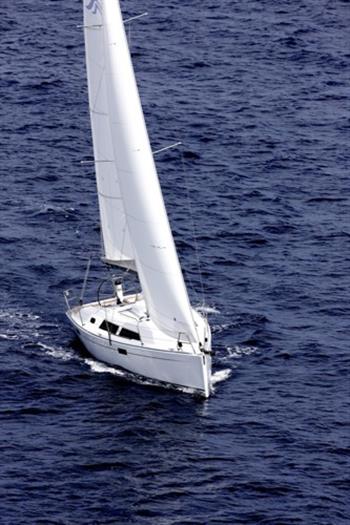 Hanse 320