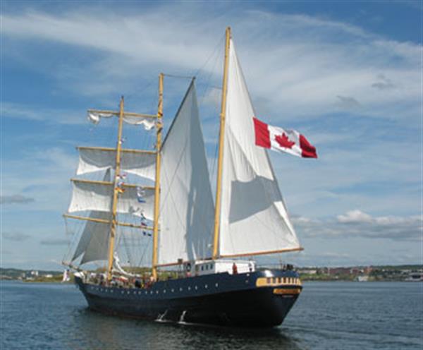 sailboat charter canada